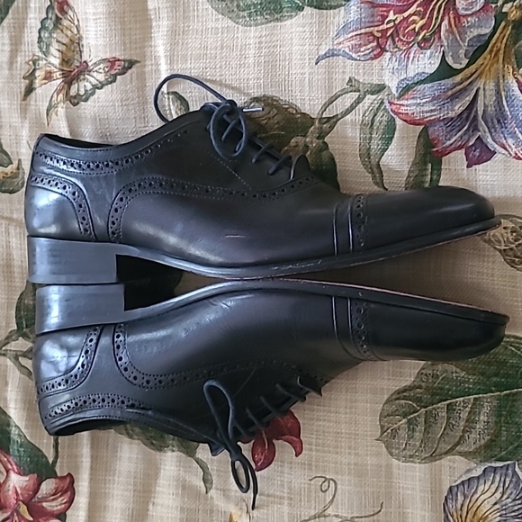 Men's Black Leather Dress Shoes, size 8.5 - Picture 4 of 9